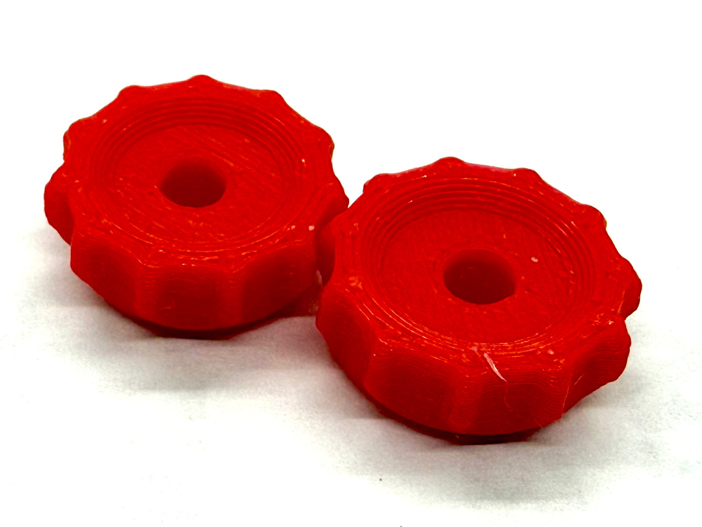 Thumb nuts for 4mm studded body mounts