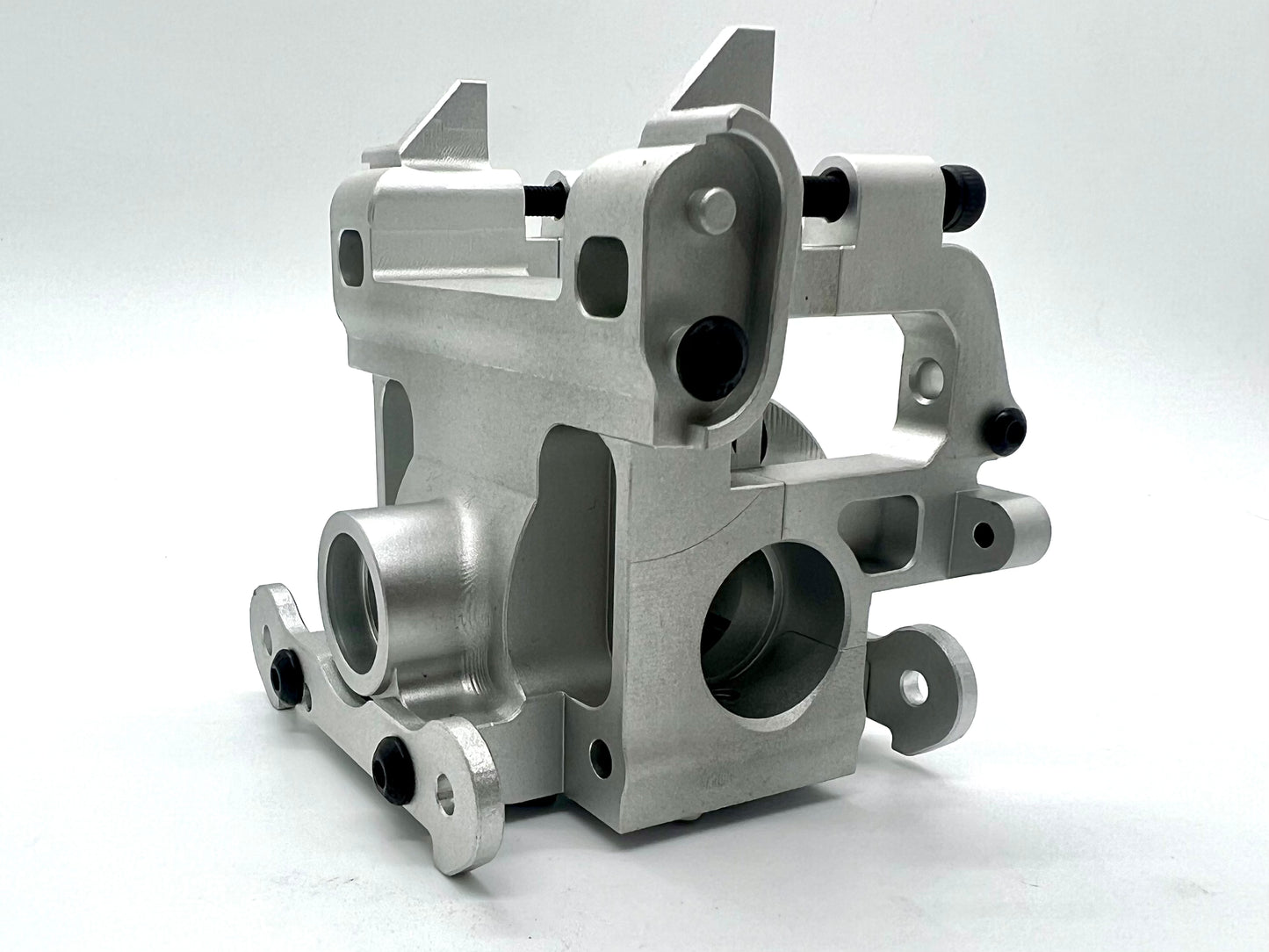 VITAVON redesigned front bulkhead for Savage,Savage XL Savage Flux Silver