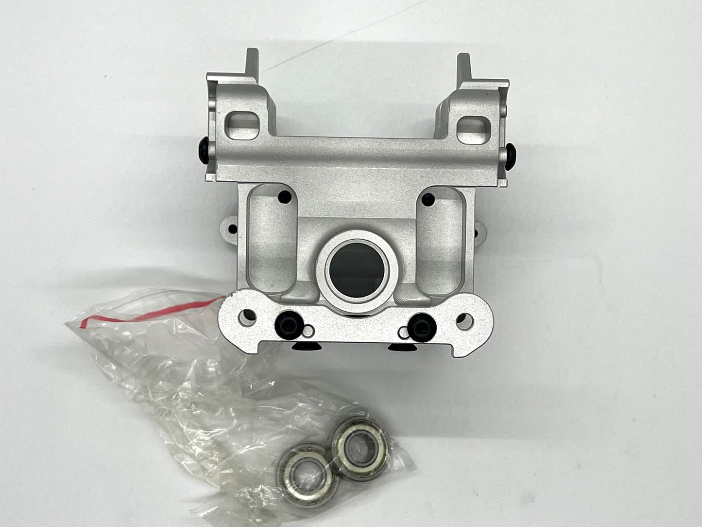 VITAVON redesigned front bulkhead for Savage,Savage XL Savage Flux Silver