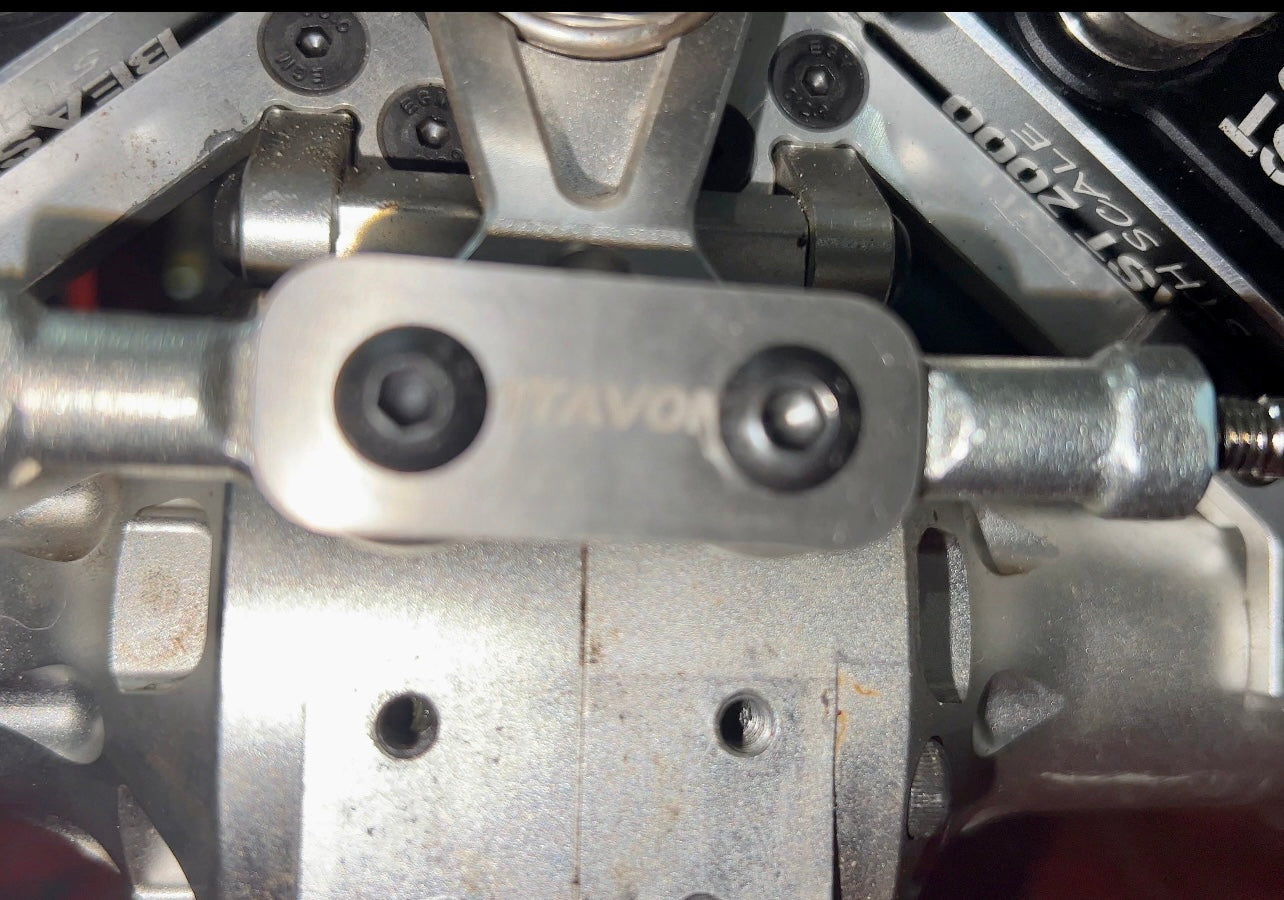 VITAVON BELLCRANK BRACE For V2 Raminator Grave Digger 1/5